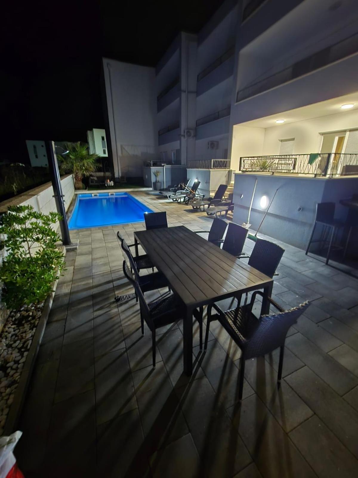 Apartmani Anastasia With Pool, Novalja Exterior photo